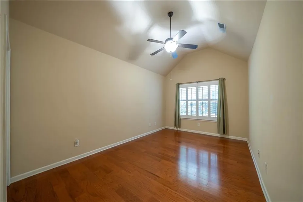 18 Mary Lane NE White, GA 30184