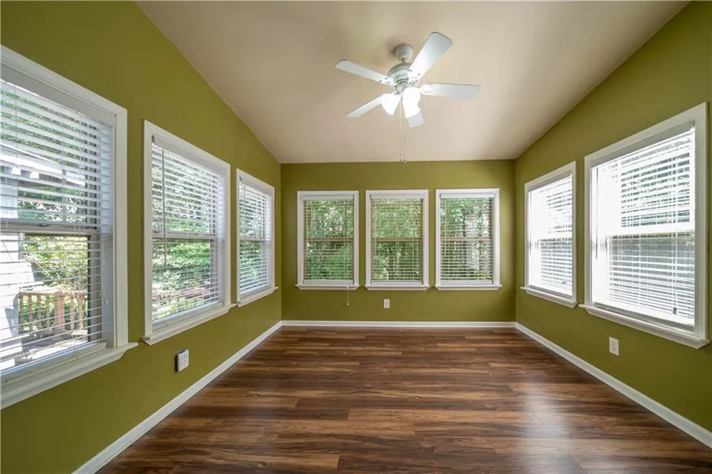 18 Mary Lane NE White, GA 30184