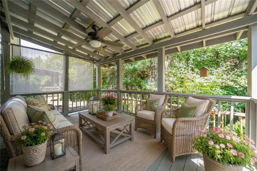 18 Mary Lane NE White, GA 30184