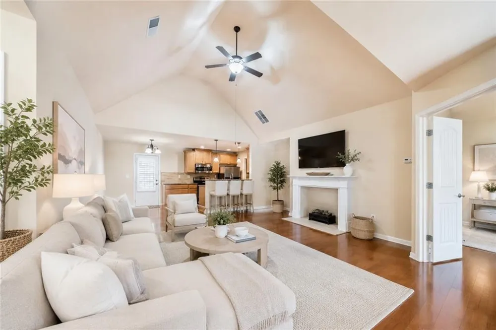 18 Mary Lane NE White, GA 30184
