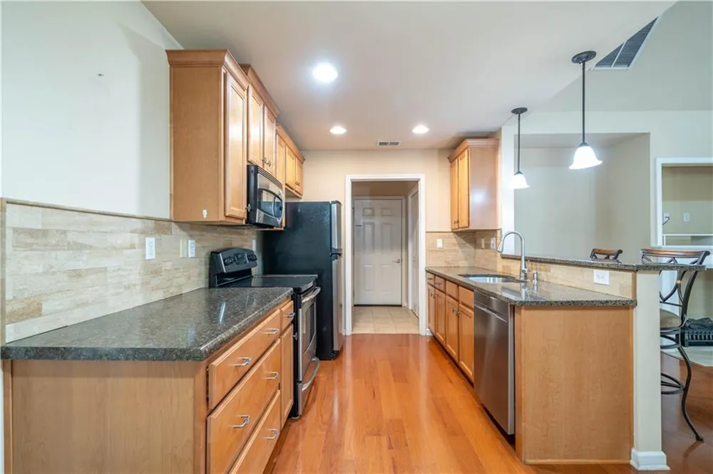 18 Mary Lane NE White, GA 30184