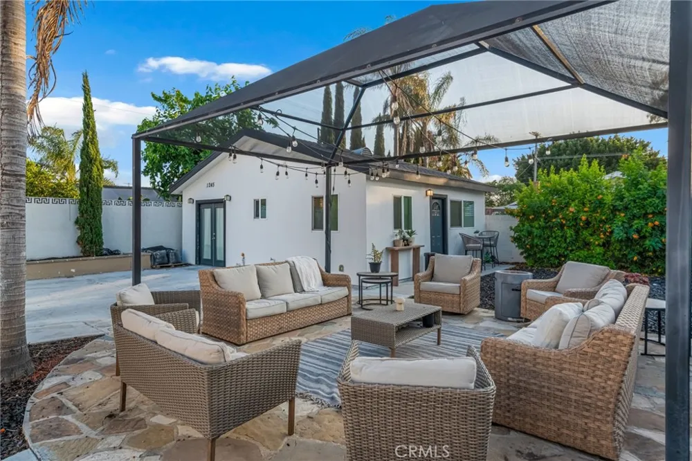 1247 Neptune Avenue Wilmington, CA 90744
