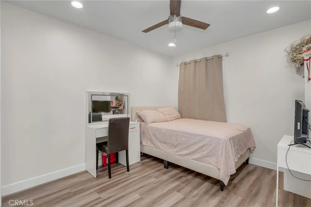 1247 Neptune Avenue Wilmington, CA 90744
