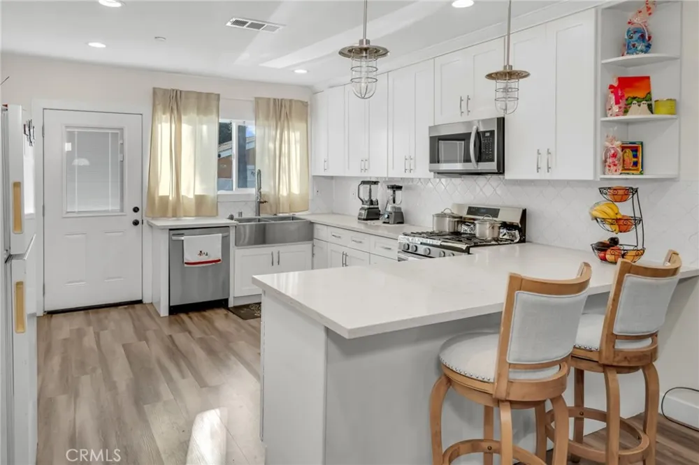 1247 Neptune Avenue Wilmington, CA 90744