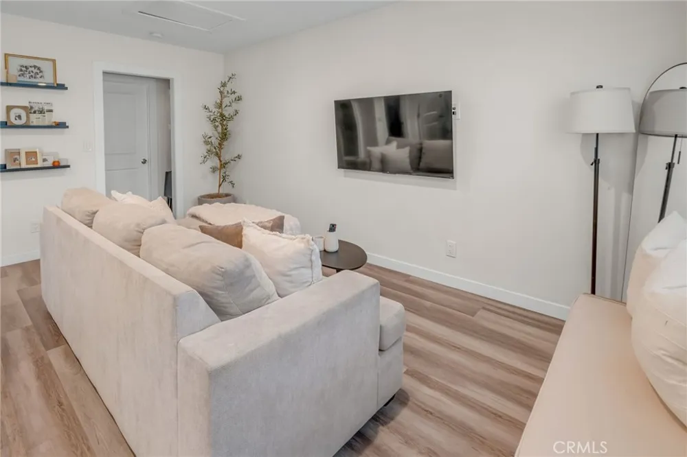 1247 Neptune Avenue Wilmington, CA 90744