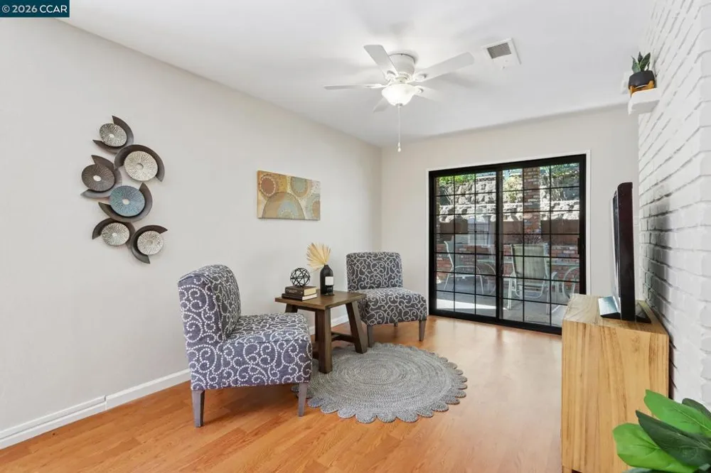 5456 Degnan Dr Martinez, CA 94553