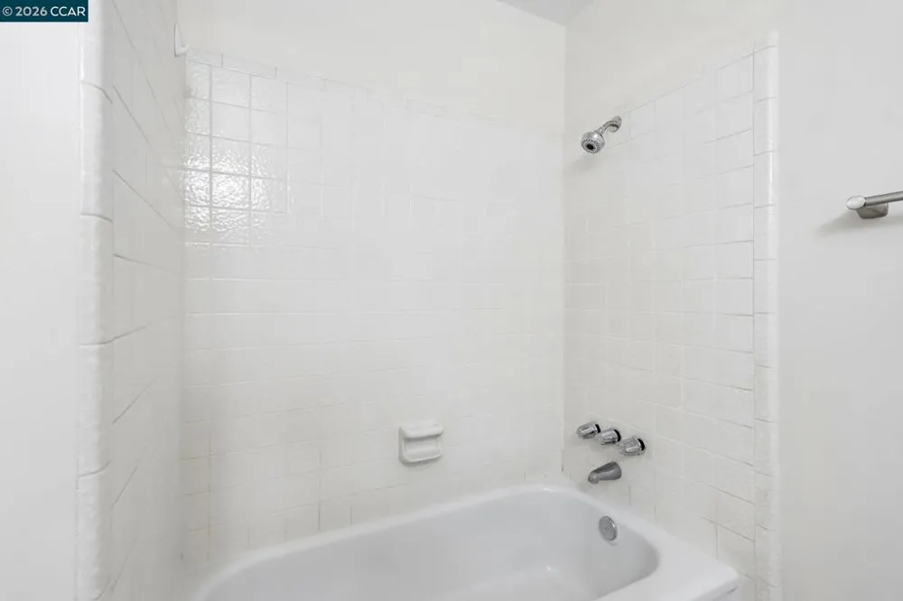 5456 Degnan Dr Martinez, CA 94553