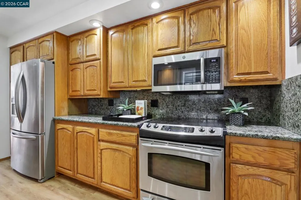 5456 Degnan Dr Martinez, CA 94553