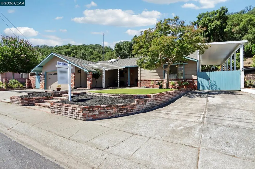 5456 Degnan Dr Martinez, CA 94553