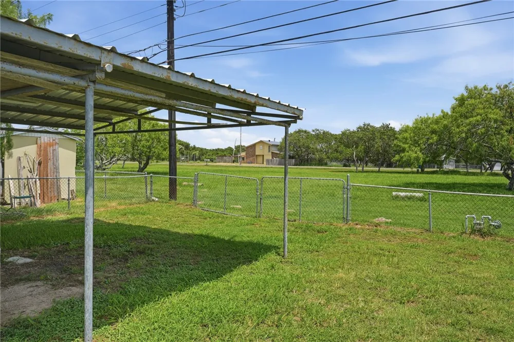464 Sunset Drive Ingleside, TX 78362
