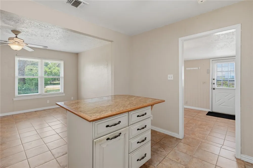 464 Sunset Drive Ingleside, TX 78362