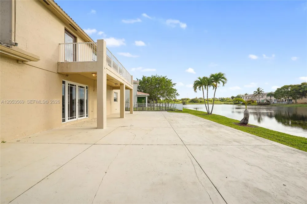 850 NW 168th Ave Pembroke Pines, FL 33028