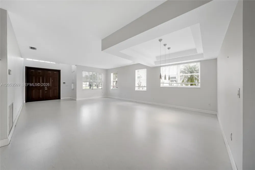 850 NW 168th Ave Pembroke Pines, FL 33028