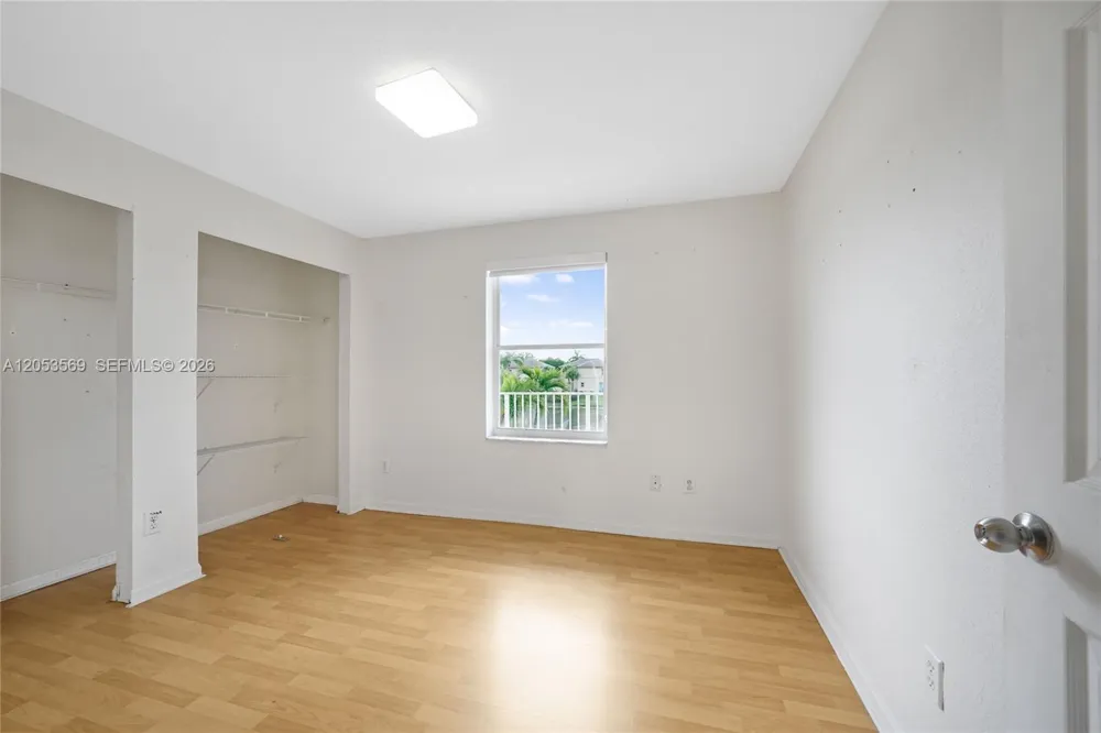 850 NW 168th Ave Pembroke Pines, FL 33028