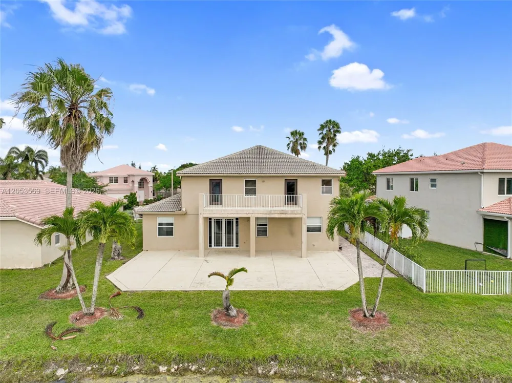 850 NW 168th Ave Pembroke Pines, FL 33028