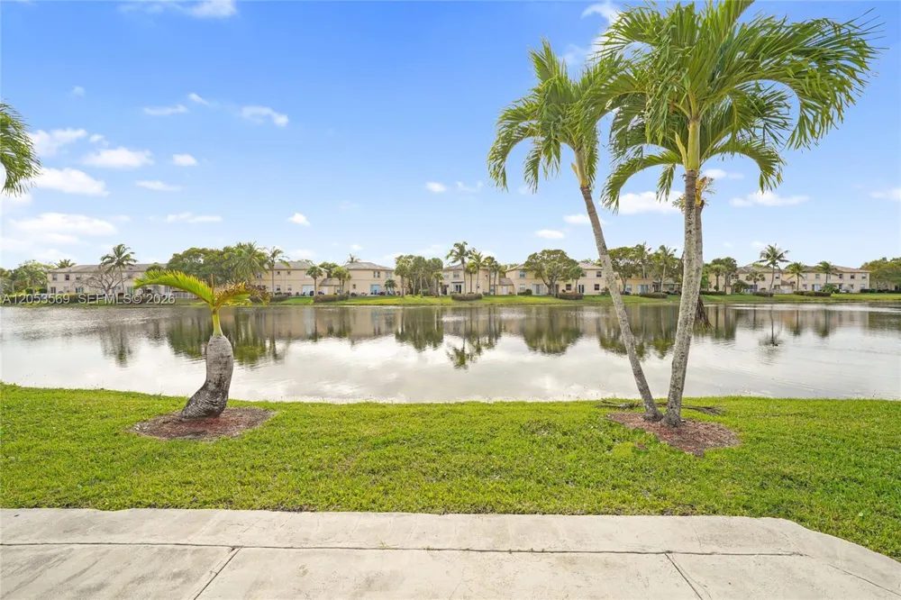 850 NW 168th Ave Pembroke Pines, FL 33028
