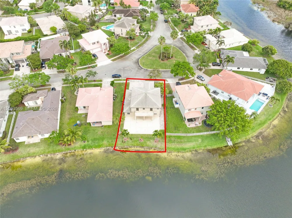 850 NW 168th Ave Pembroke Pines, FL 33028