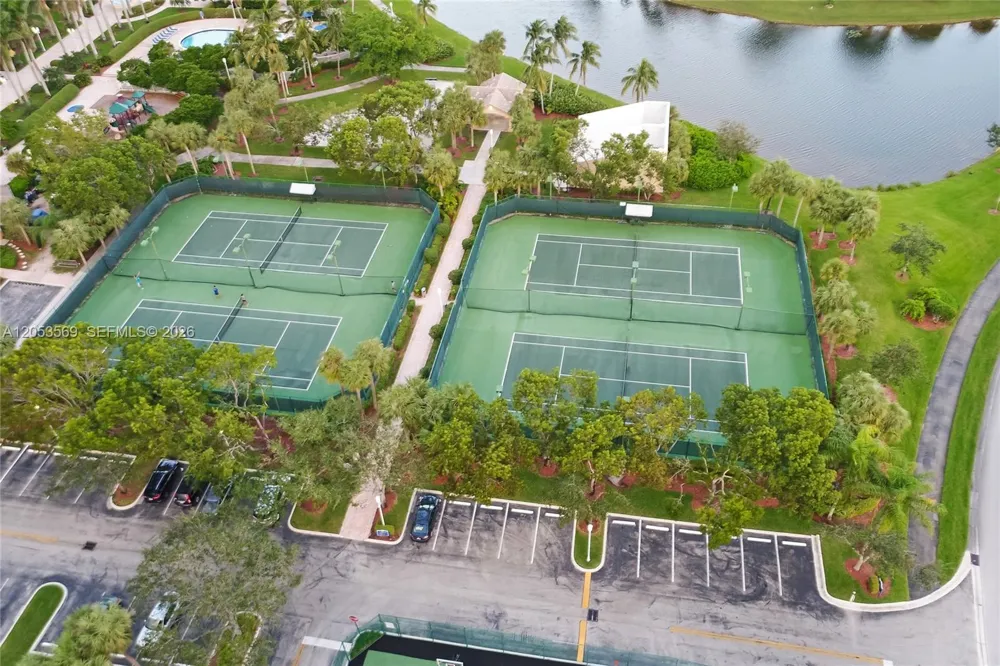 850 NW 168th Ave Pembroke Pines, FL 33028