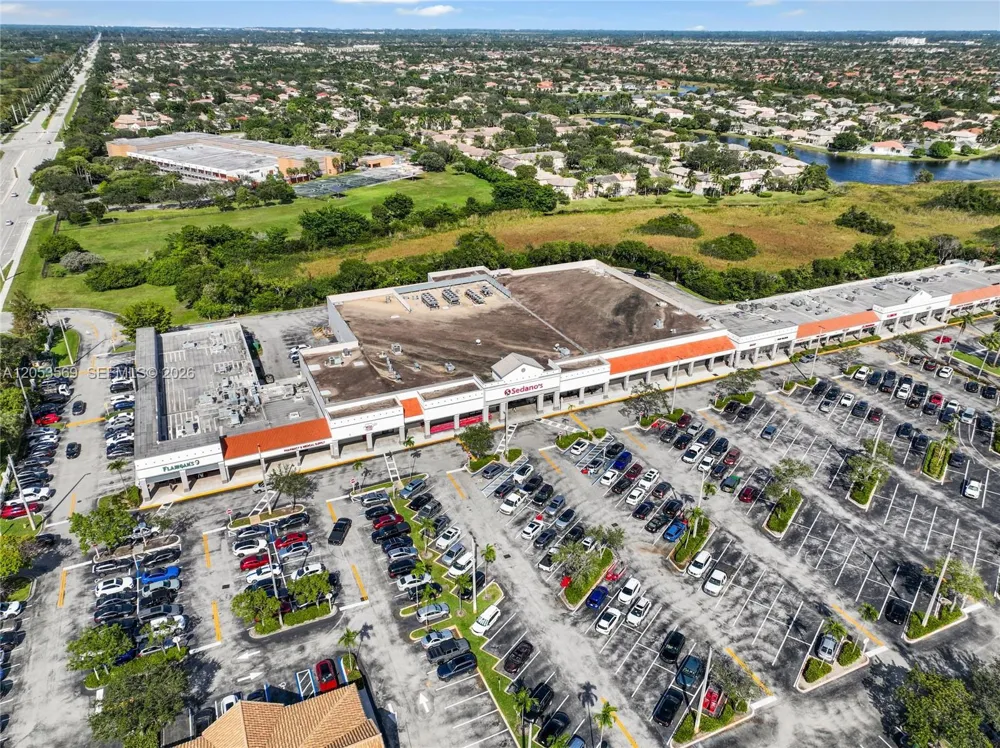 850 NW 168th Ave Pembroke Pines, FL 33028