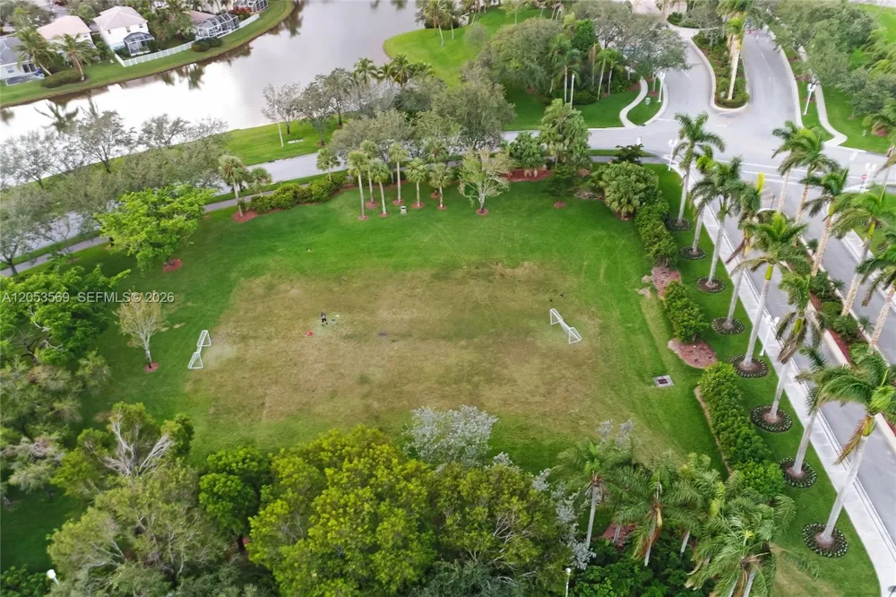 850 NW 168th Ave Pembroke Pines, FL 33028