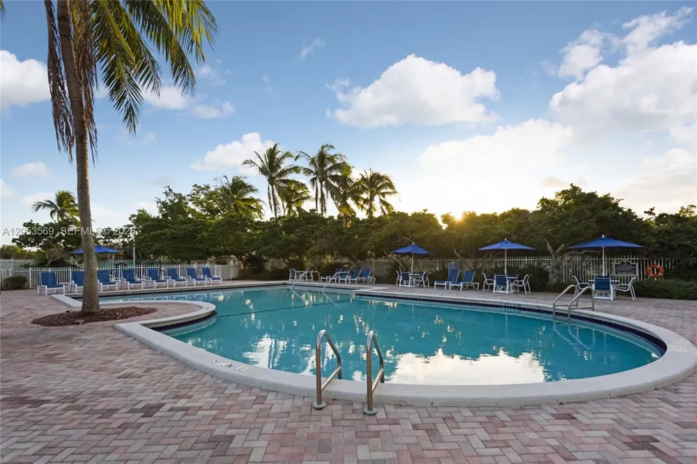 850 NW 168th Ave Pembroke Pines, FL 33028