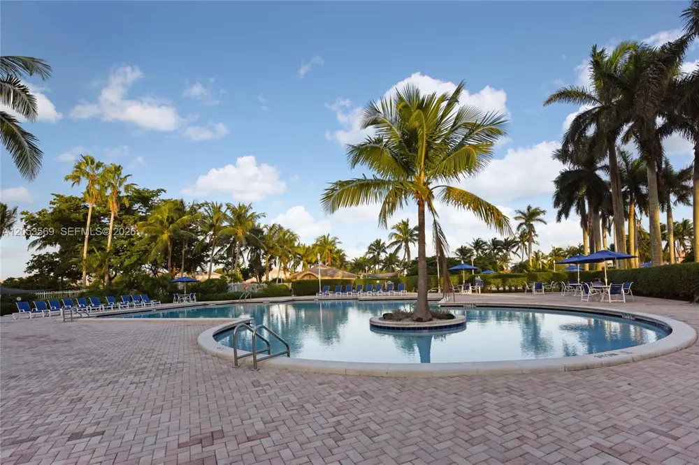 850 NW 168th Ave Pembroke Pines, FL 33028