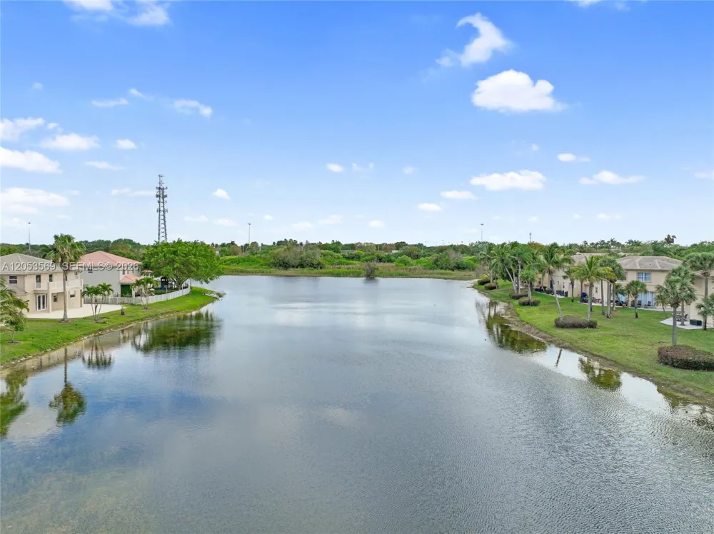 850 NW 168th Ave Pembroke Pines, FL 33028