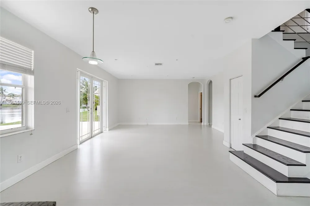 850 NW 168th Ave Pembroke Pines, FL 33028
