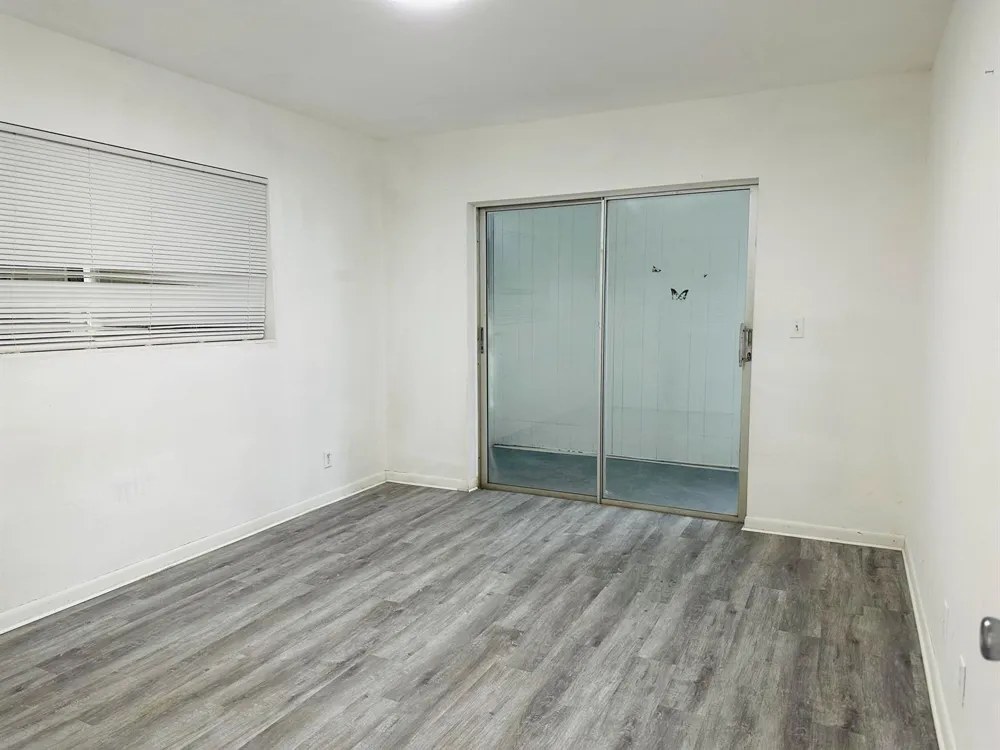 3402 CYNTHIA LANE #118 