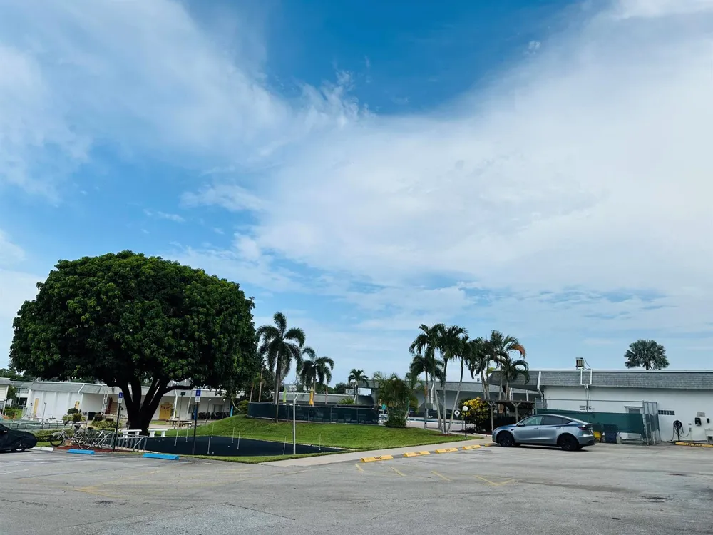 3402 CYNTHIA LANE #118 