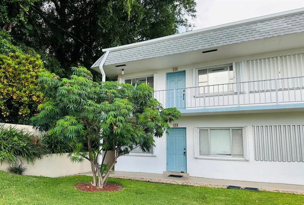 3402 CYNTHIA LANE #118 