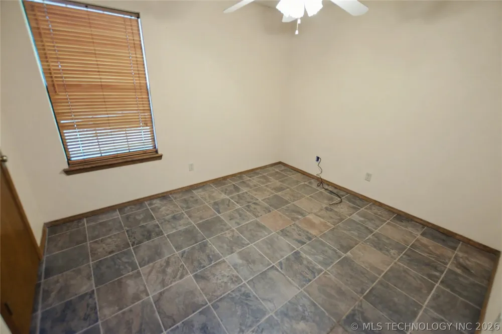 1208 SW 14th Court Wagoner, OK 74467