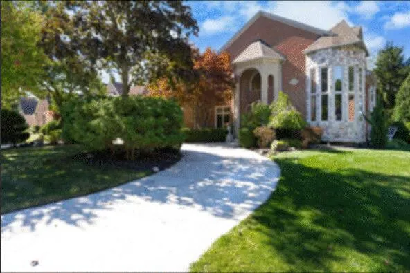 833 Lakewood Drive Rochester Hills City, MI 48309