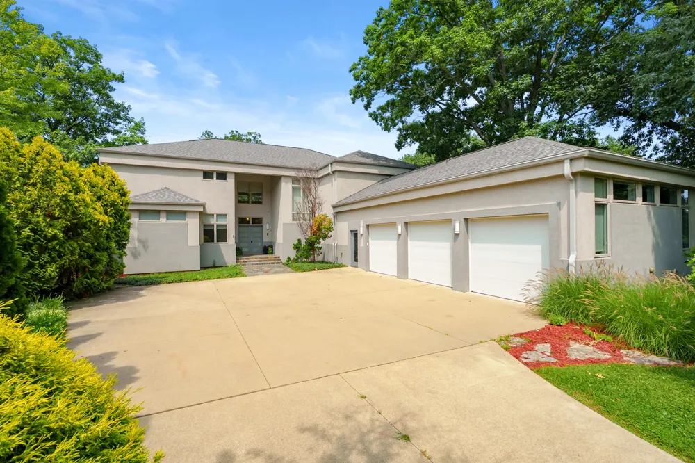 20 Hiawatha Drive Battle Creek City, MI 49015