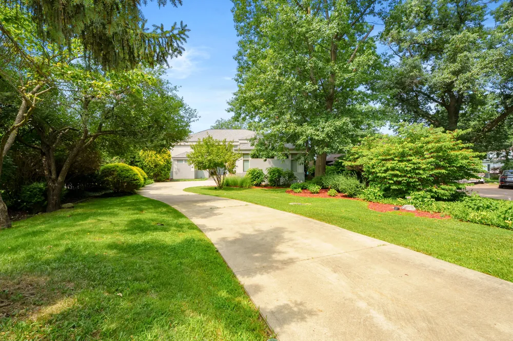 20 Hiawatha Drive Battle Creek City, MI 49015