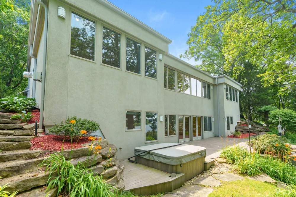 20 Hiawatha Drive Battle Creek City, MI 49015