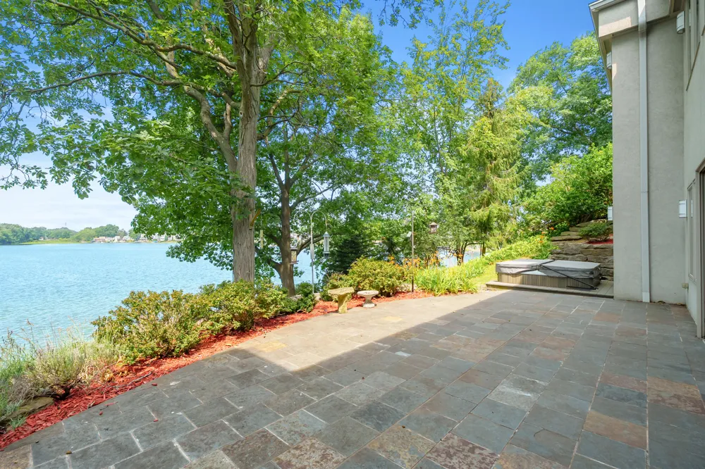 20 Hiawatha Drive Battle Creek City, MI 49015