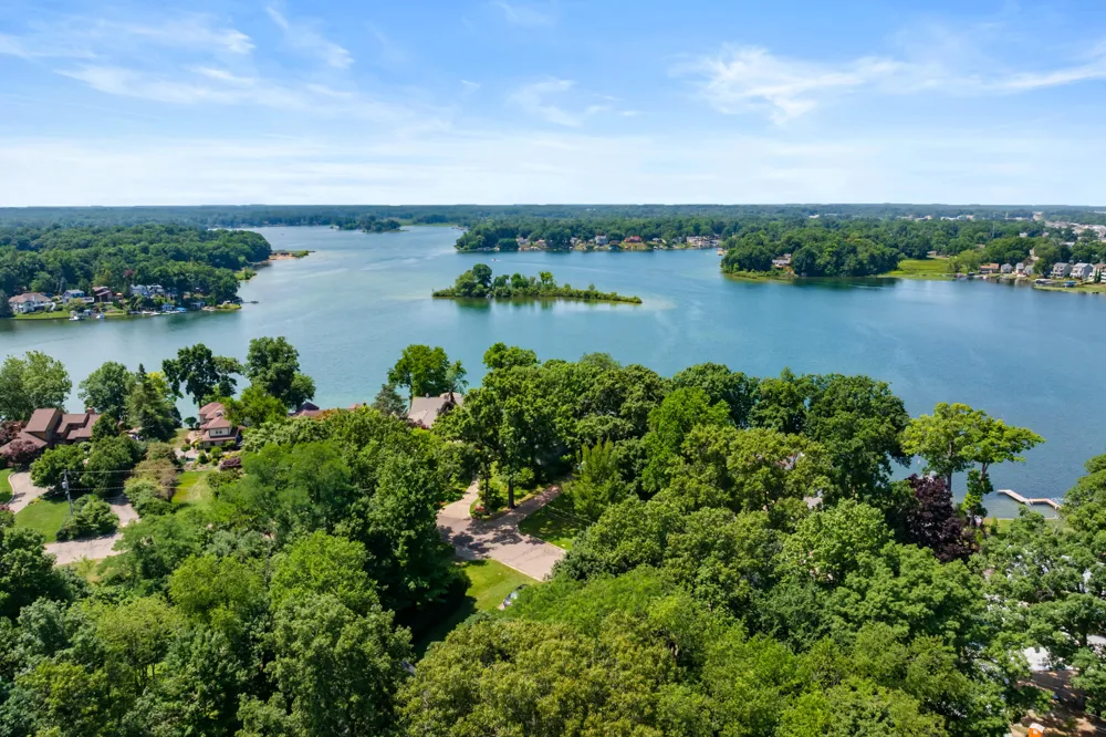 20 Hiawatha Drive Battle Creek City, MI 49015