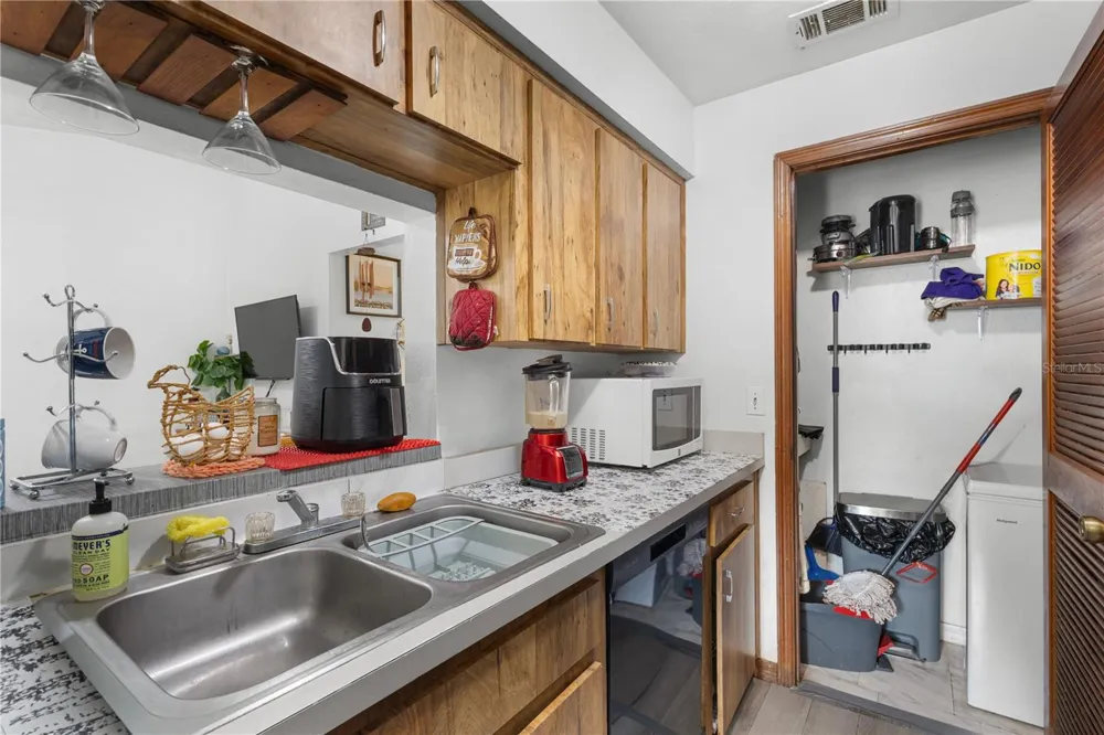 2038 SW 70TH TERRACE Gainesville, FL 32607