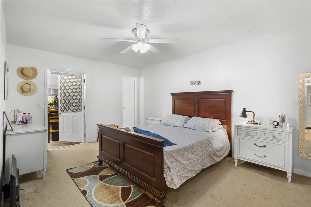 2038 SW 70TH TERRACE Gainesville, FL 32607