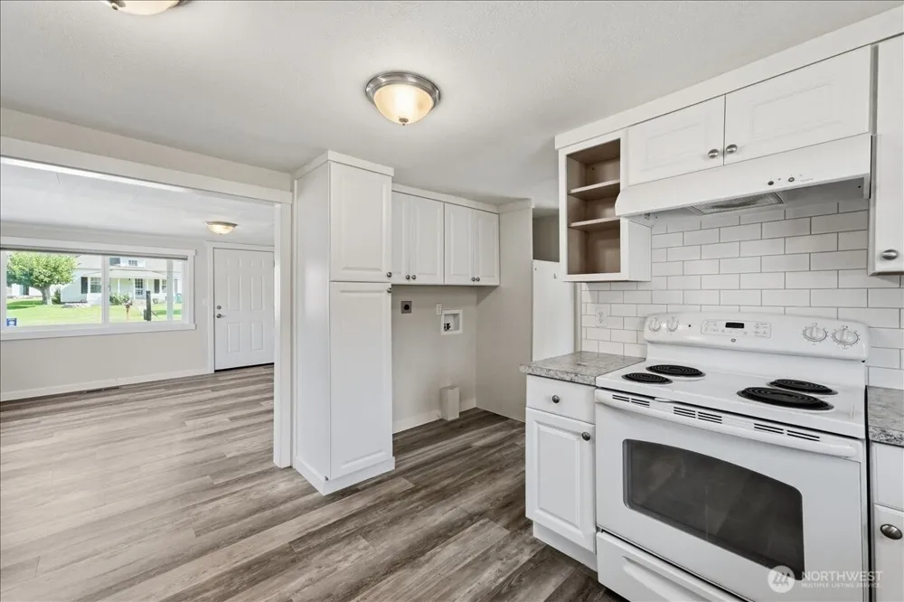 119 W Gibson Avenue Chelan, WA 98816