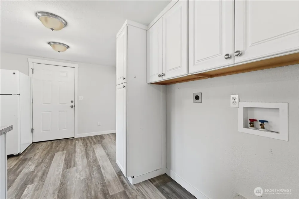 119 W Gibson Avenue Chelan, WA 98816