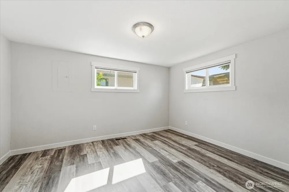 119 W Gibson Avenue Chelan, WA 98816