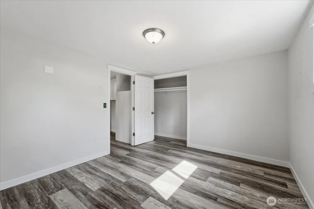 119 W Gibson Avenue Chelan, WA 98816