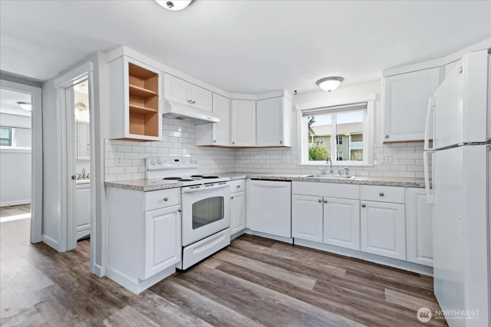 119 W Gibson Avenue Chelan, WA 98816