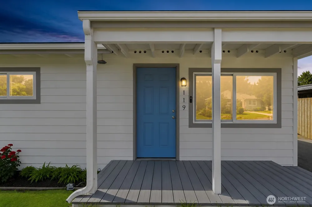 119 W Gibson Avenue Chelan, WA 98816