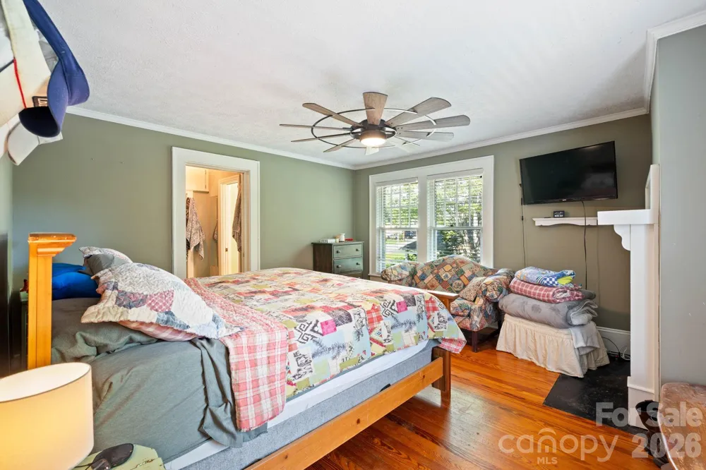 313 E Main Street Morganton, NC 28655