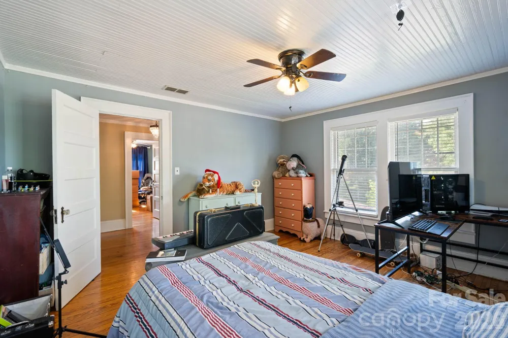 313 E Main Street Morganton, NC 28655