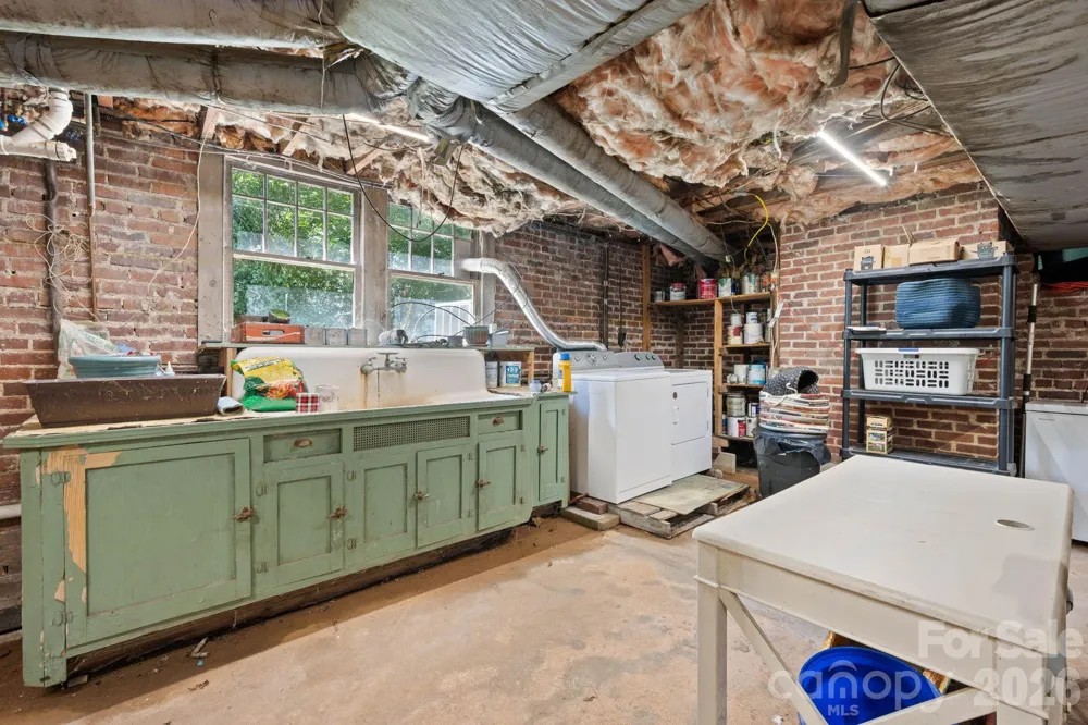 313 E Main Street Morganton, NC 28655