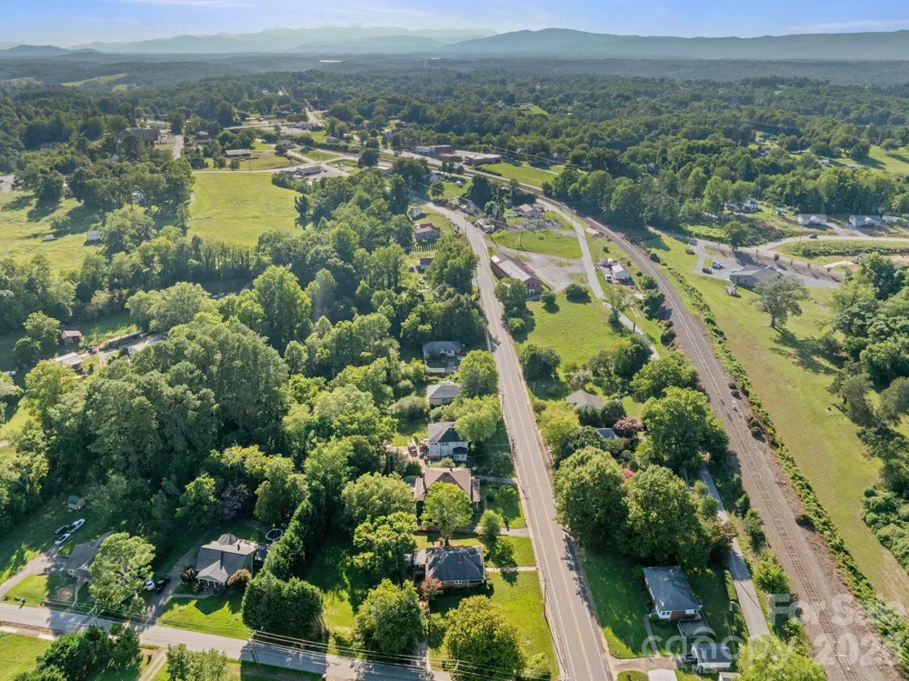 313 E Main Street Morganton, NC 28655